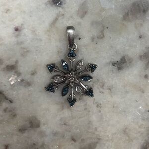 Sterling silver snowflake necklace pendant